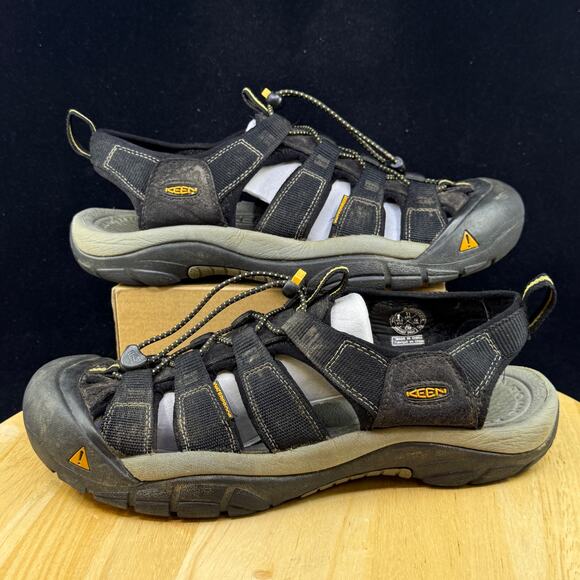 Keen Waterproof Slip On Sandals Men's Size 11 Black Hiking Athletic Comfort - Picture 1 of 10